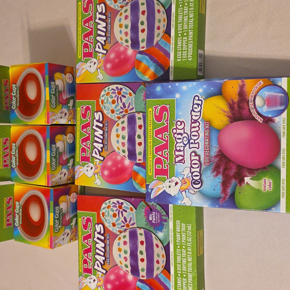 1 Magic PAAS, 3 Paint PAAS Decorating Kit & 3 PAAS Color Cups Kits (Easter4)